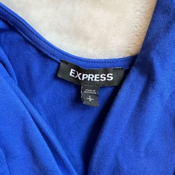 Express Dress - Picture 2 of 4